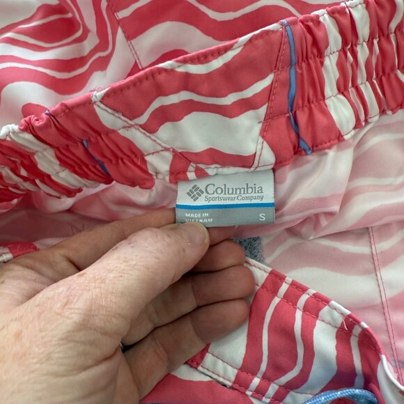 Columbia Cool Coast II Wave Stripe Board Swim Shorts FL1024 Womens size Small - Picture 2 of 10